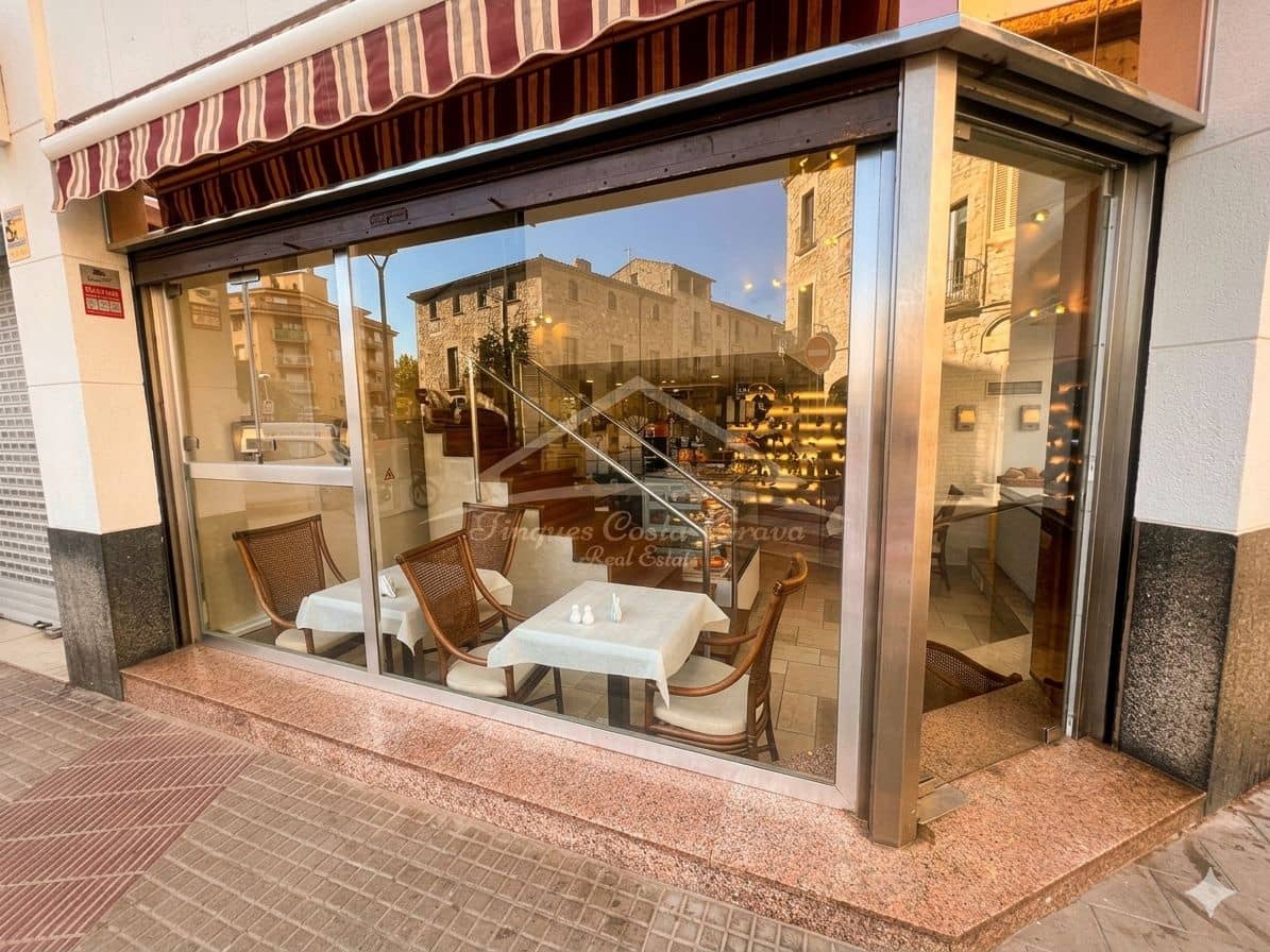 Kommersiell till salu i Palafrugell - 375 000 € (Ref: 9795710)