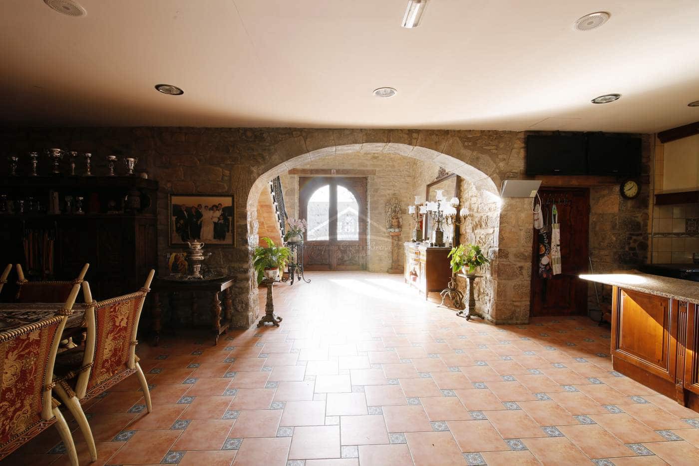 10 bedroom Finca/Country House for sale in Moia with pool garage - € 3,500,000 (Ref: 9877560)
