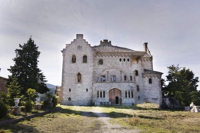 10 bedroom Finca/Country House for sale in Moià with pool garage - € 3,500,000 (Ref: 9877560)