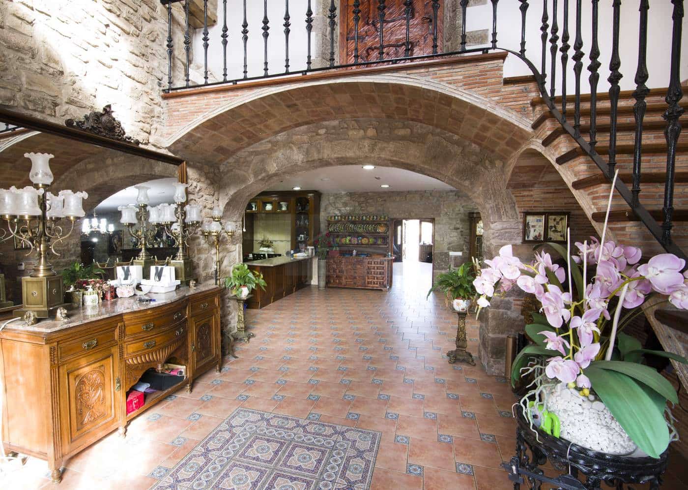 10 bedroom Finca/Country House for sale in Moia with pool garage - € 3,500,000 (Ref: 9877560)