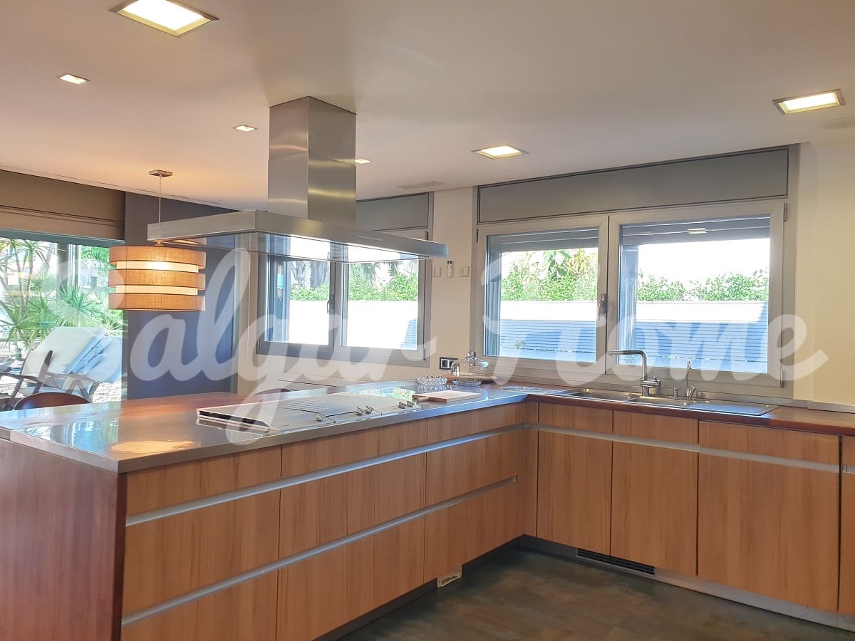 4 soveværelse Villa til salg i L'Eliana med swimmingpool garage - € 1.600.000 (Ref: 6095060)