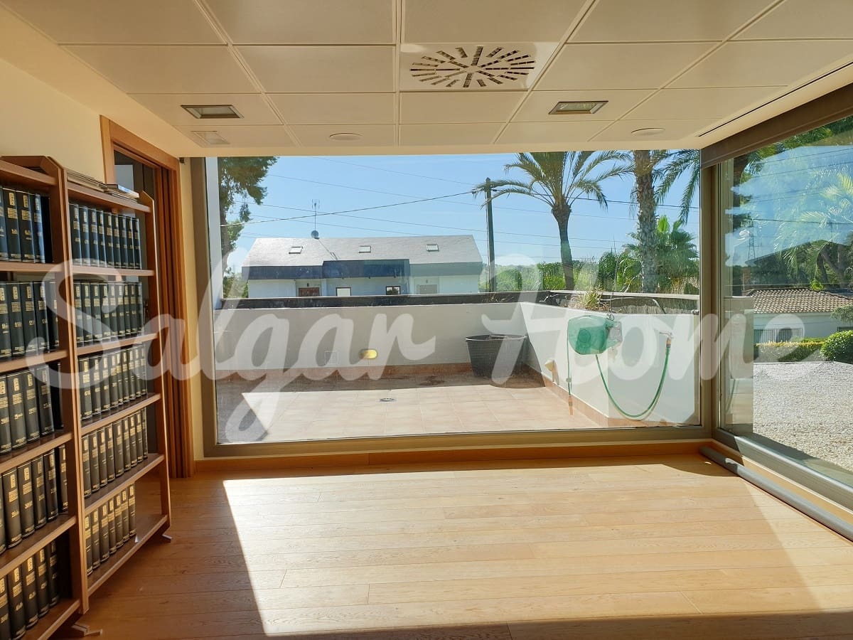 4 soveværelse Villa til salg i L'Eliana med swimmingpool garage - € 1.600.000 (Ref: 6095060)