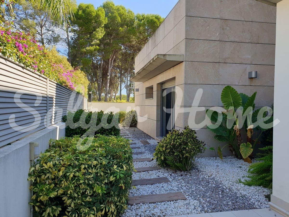 4 soveværelse Villa til salg i L'Eliana med swimmingpool garage - € 1.600.000 (Ref: 6095060)