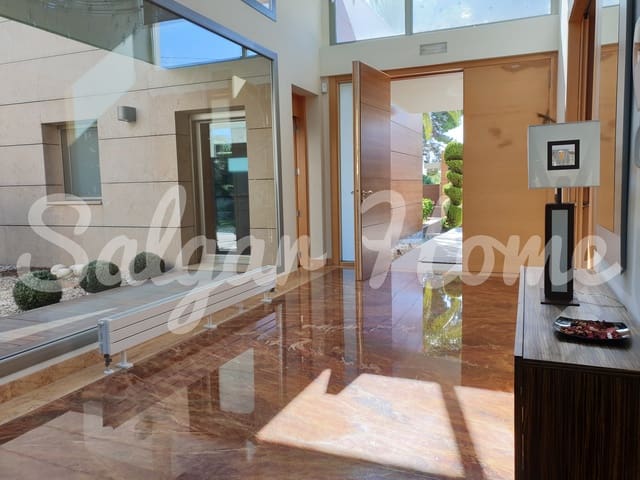 4 soverom Villa til salgs i L'Eliana med svømmebasseng garasje - € 1 600 000 (Ref: 6095060)