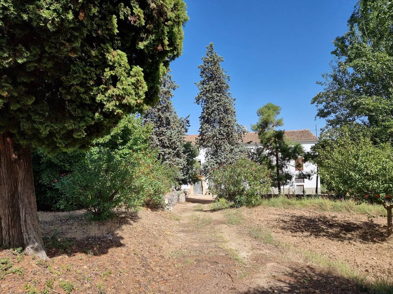 12 soveværelse Finca/Landehus til salg i Bocairent med swimmingpool garage - € 895.000 (Ref: 7058359)