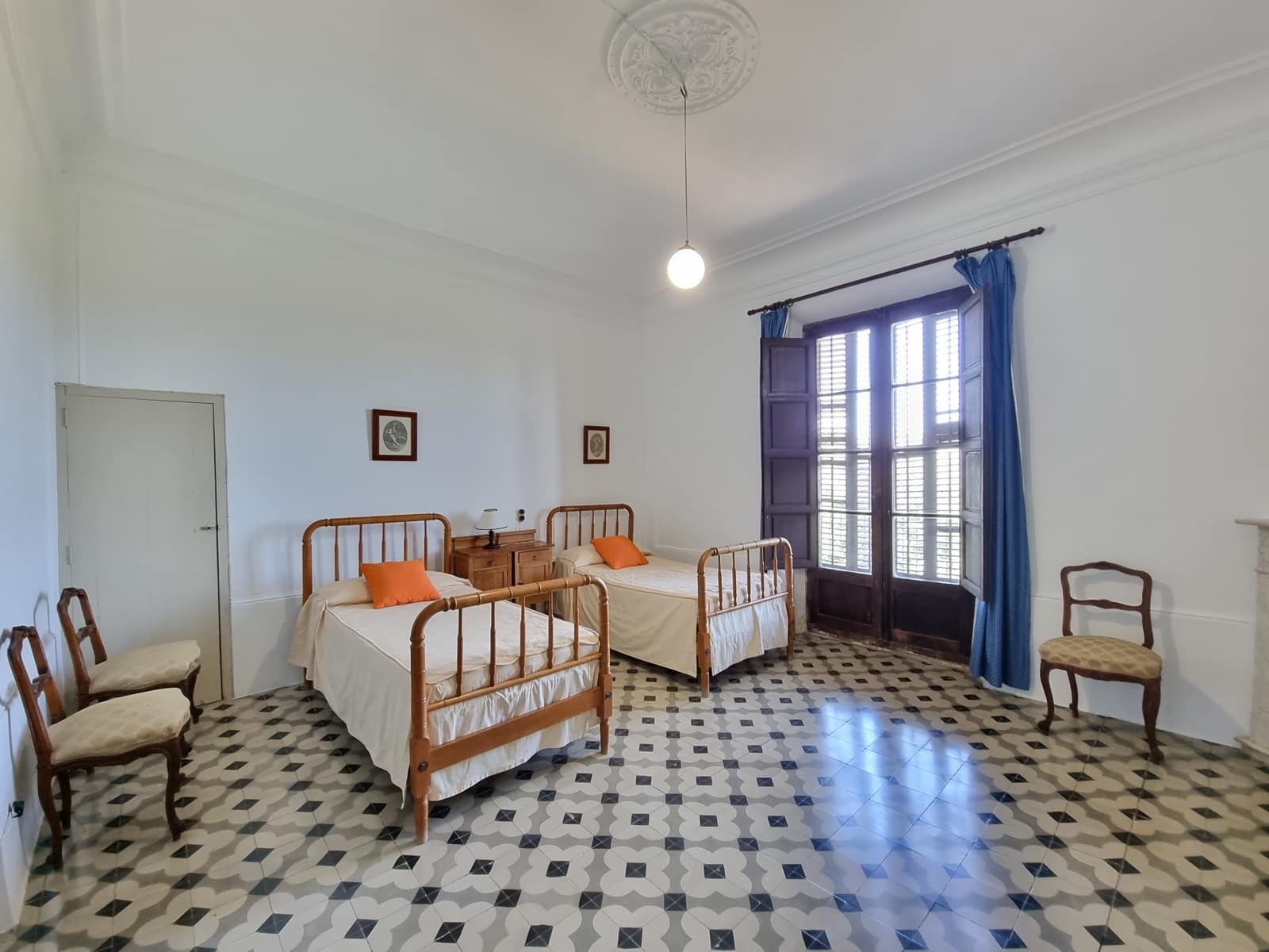 12 soveværelse Finca/Landehus til salg i Bocairent med swimmingpool garage - € 895.000 (Ref: 7058359)