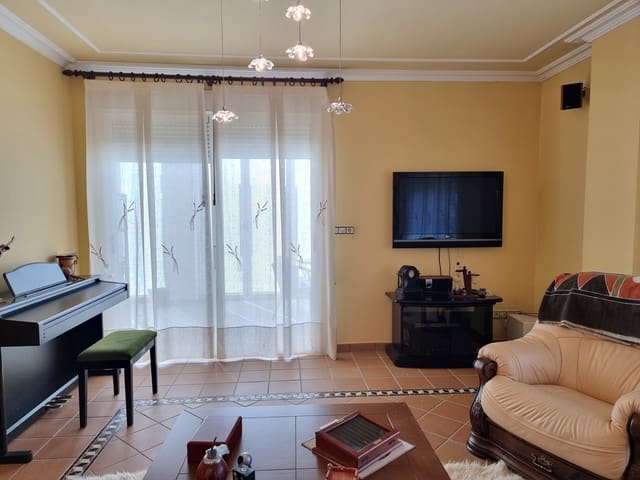 6 bedroom Townhouse for sale in Vila-real with pool garage - € 950,000 (Ref: 8293059)