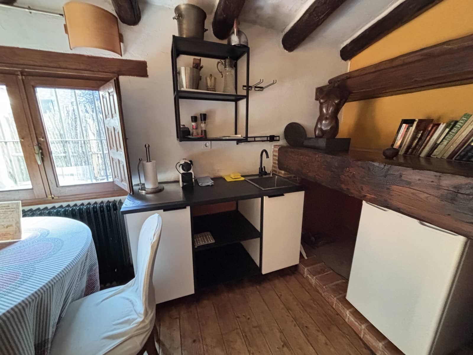 6 soveværelse Finca/Landehus til salg i Enguera - € 1.100.000 (Ref: 9074390)