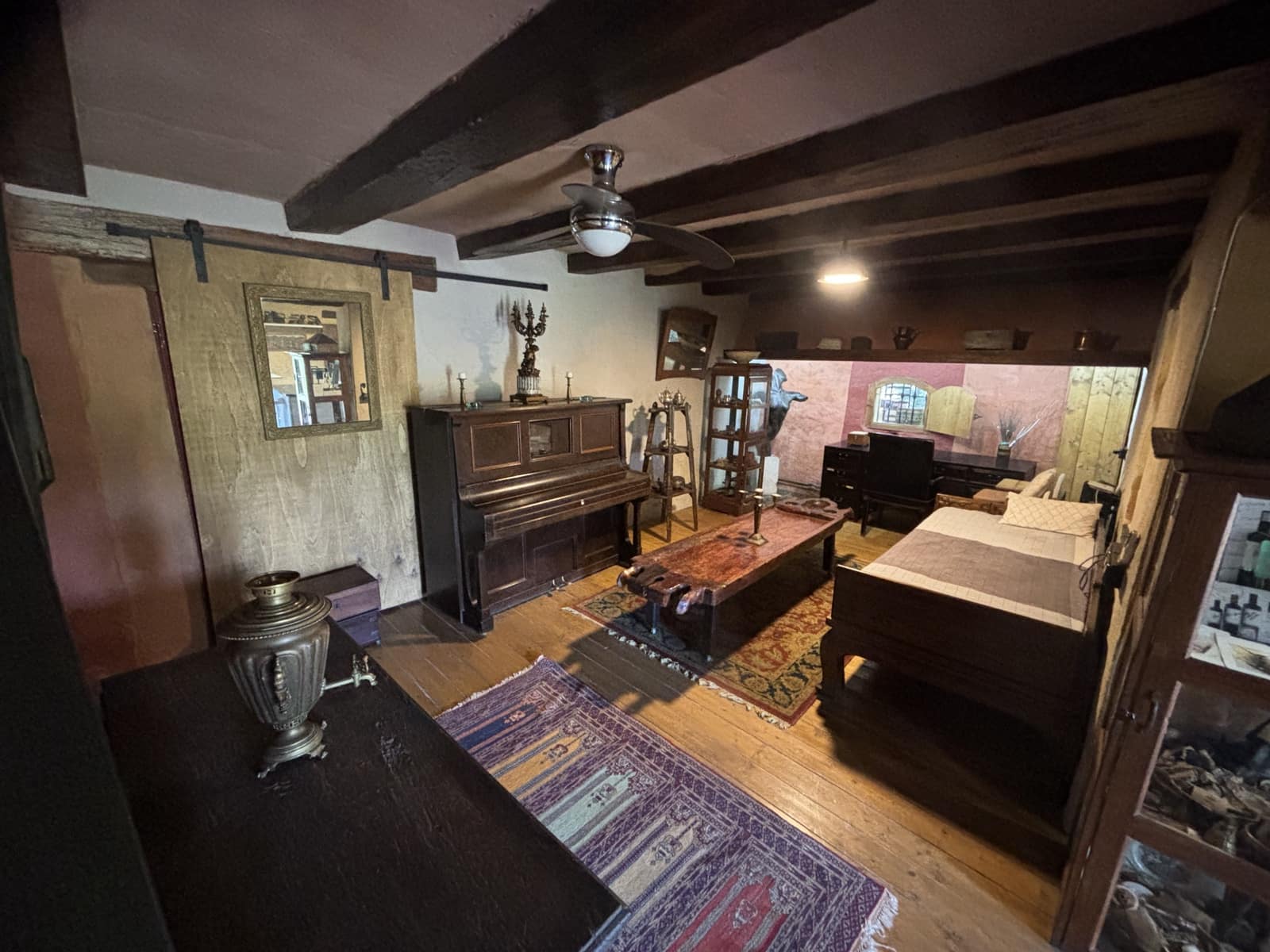 6 soveværelse Finca/Landehus til salg i Enguera - € 1.100.000 (Ref: 9074390)