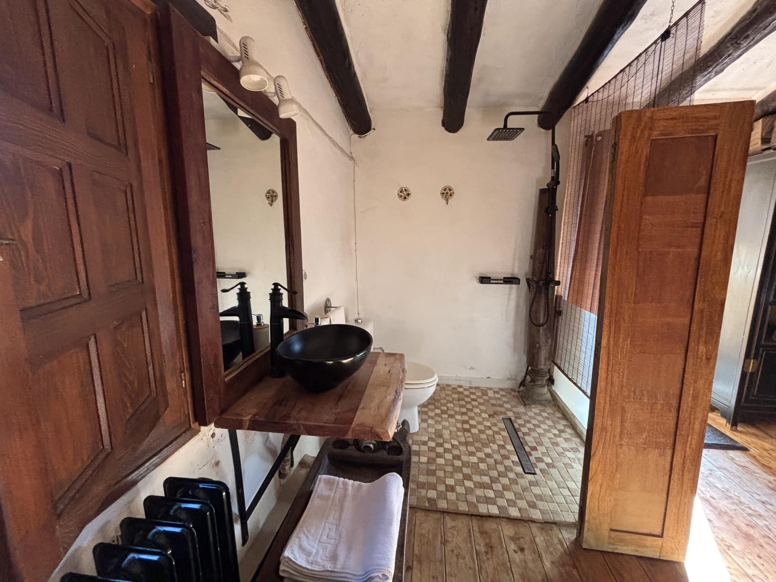 6 soveværelse Finca/Landehus til salg i Enguera - € 1.100.000 (Ref: 9074390)