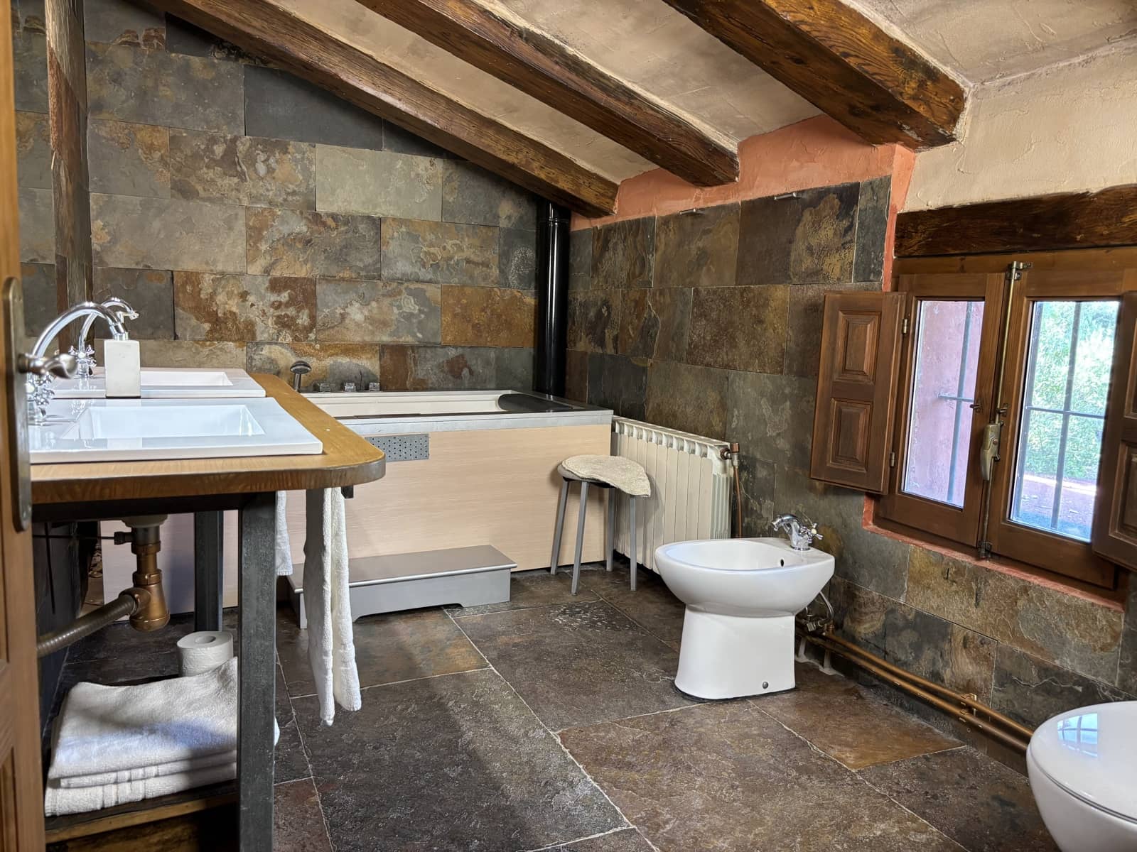 6 soveværelse Finca/Landehus til salg i Enguera - € 1.100.000 (Ref: 9074390)