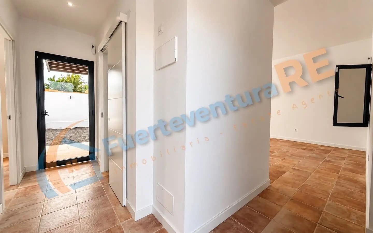 2 makuuhuone Huvila myytävänä paikassa Tamaragua mukana uima-altaan 
autotalli - 325 000 € (Ref: 10038574)