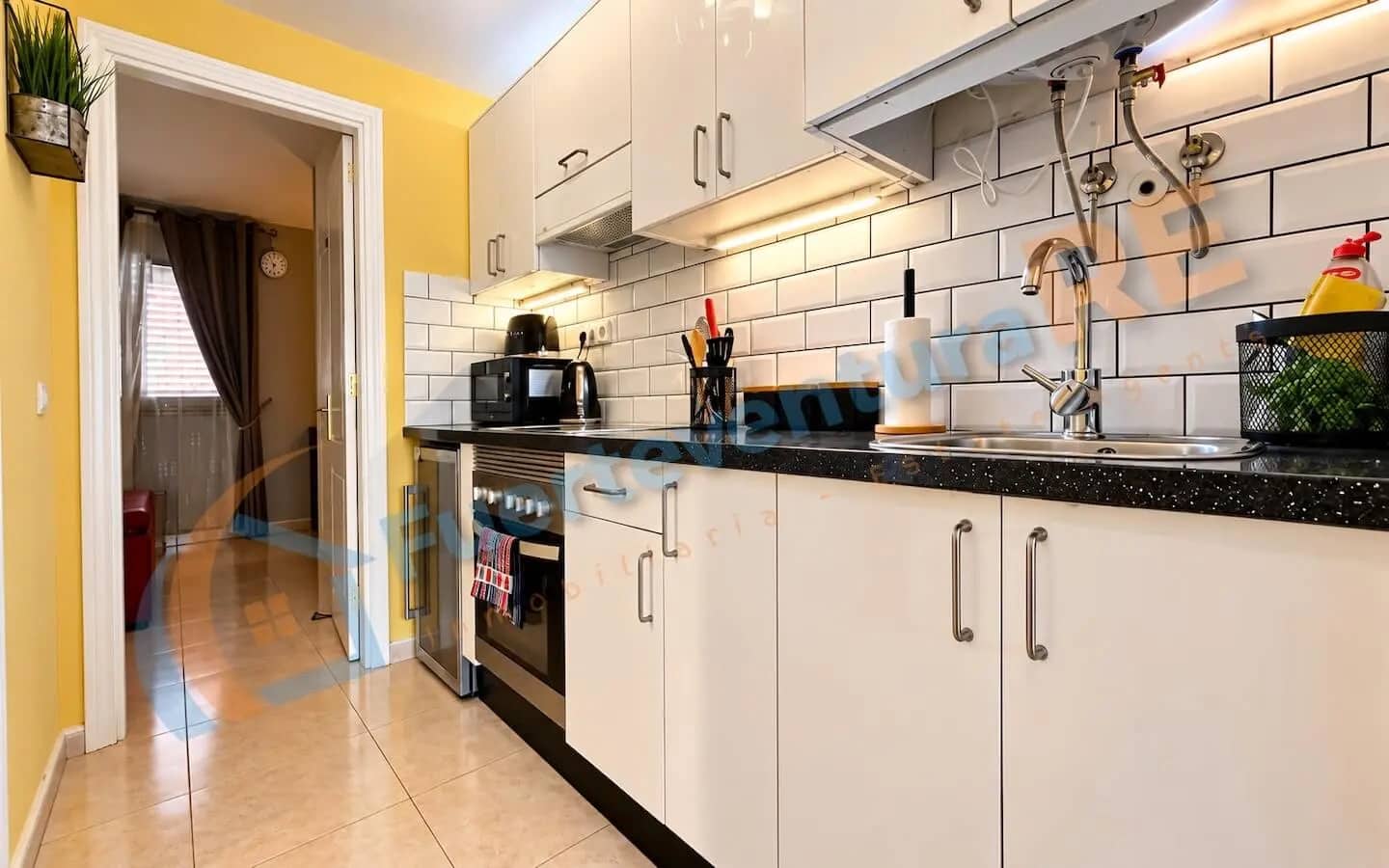 1 quarto Apartamento para venda em Corralejo com piscina garagem - 215 000 € (Ref: 10070238)