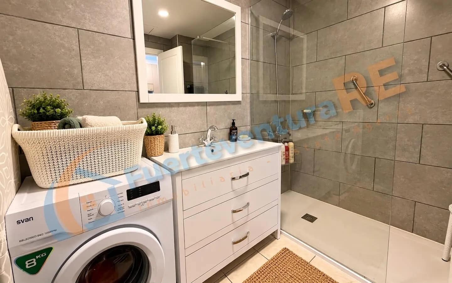 1 quarto Apartamento para venda em Corralejo com piscina garagem - 215 000 € (Ref: 10070238)