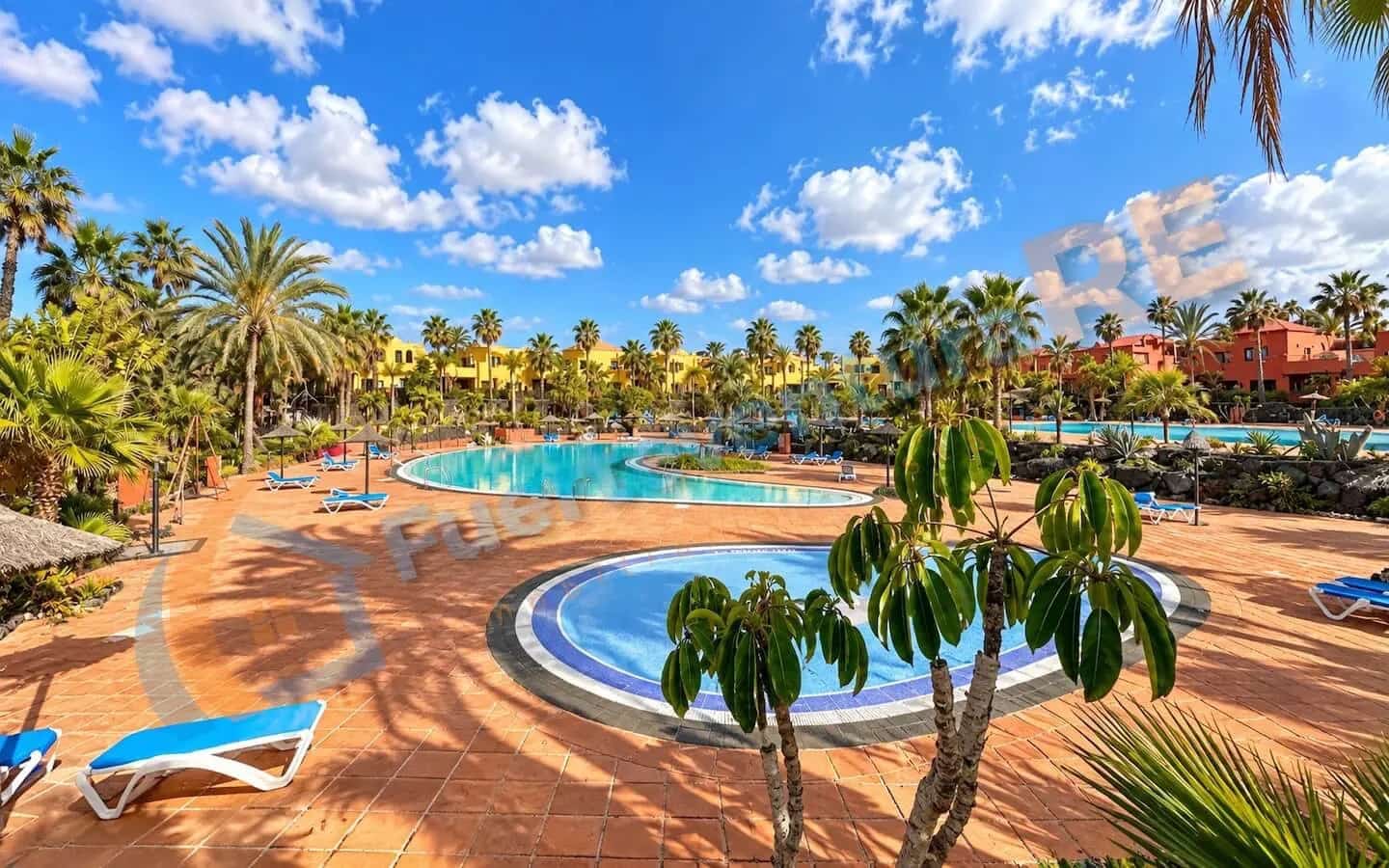 1 quarto Apartamento para venda em Corralejo com piscina garagem - 215 000 € (Ref: 10070238)