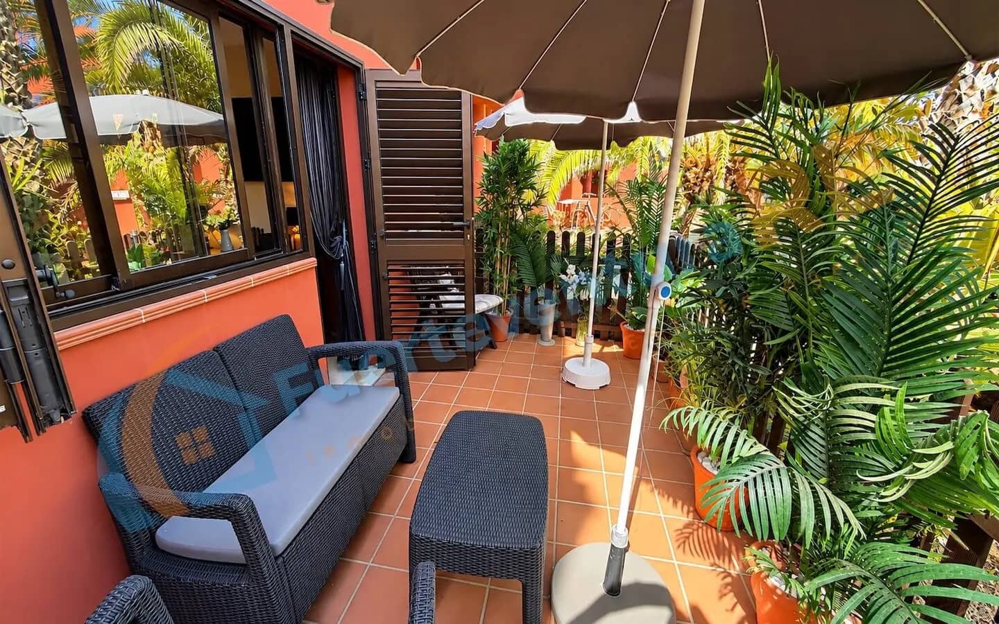 1 quarto Apartamento para venda em Corralejo com piscina garagem - 215 000 € (Ref: 10070238)