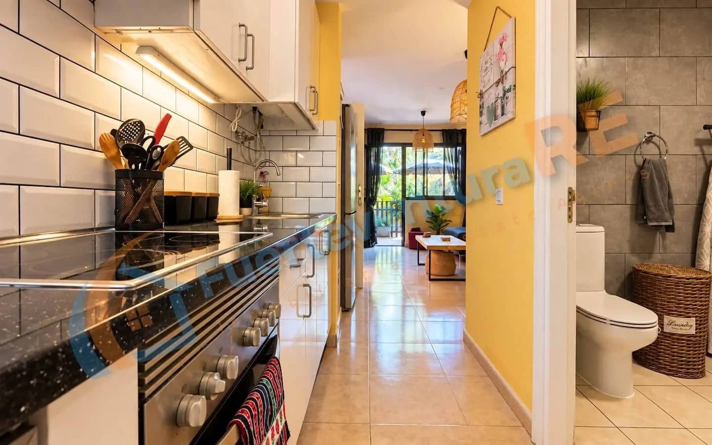 1 quarto Apartamento para venda em Corralejo com piscina garagem - 215 000 € (Ref: 10070238)