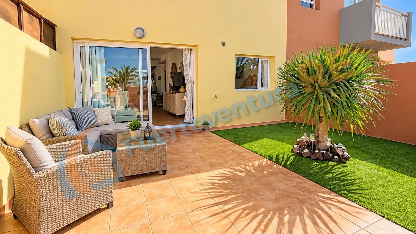2 makuuhuone Huoneisto myytävänä paikassa Corralejo mukana uima-altaan - 259 000 € (Ref: 10111116)