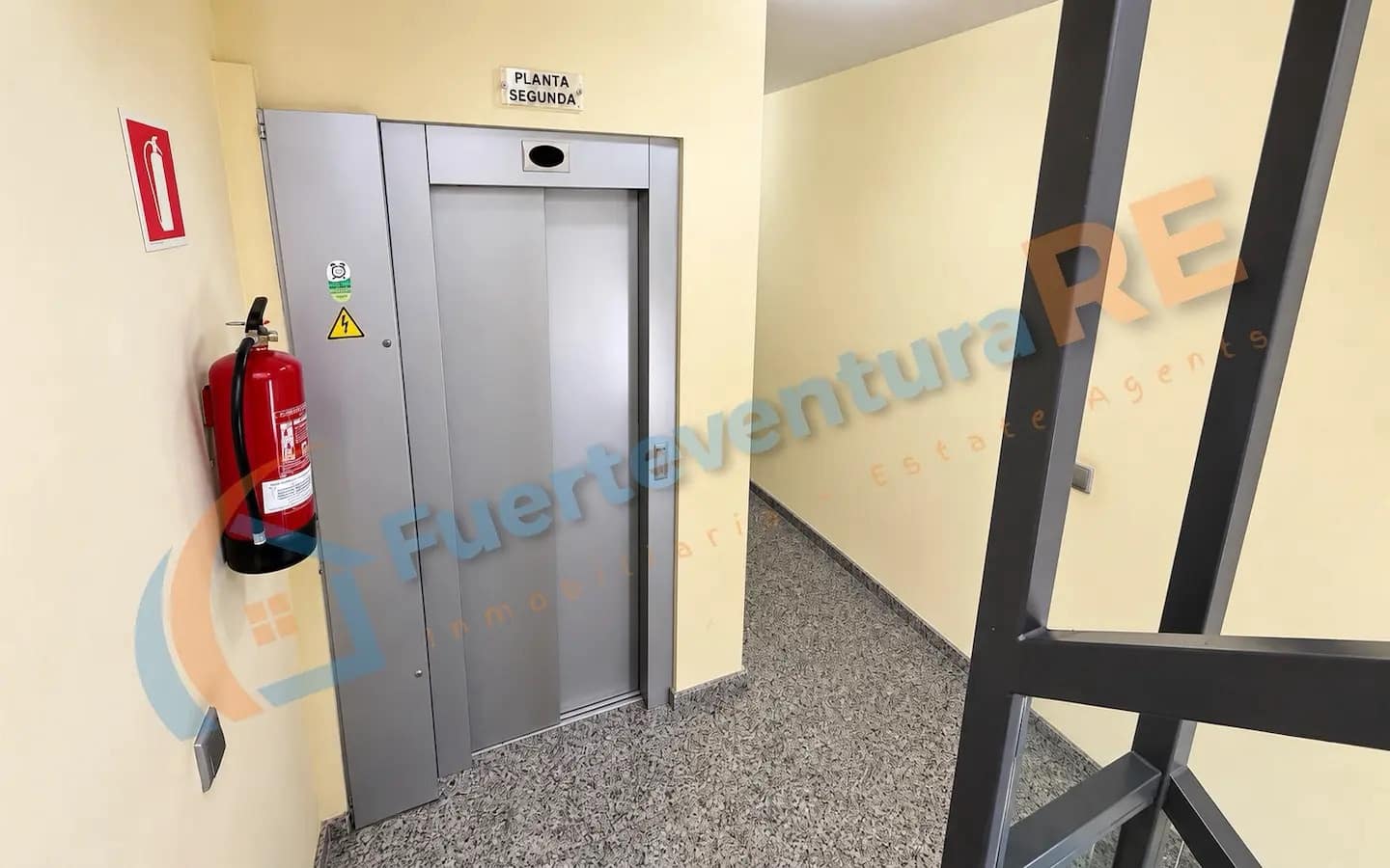 2 bedroom Apartment for sale in Puerto del Rosario with garage - € 175,000 (Ref: 10150212)