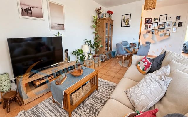 2 makuuhuone Kattohuoneisto myytävänä paikassa Corralejo, La Oliva mukana uima-altaan 
autotalli - 278 000 € (Ref: 10163299)