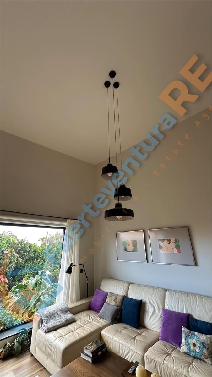 3 soveværelse Villa til salg i Llanos de la Concepcion med garage - € 650.000 (Ref: 7971138)