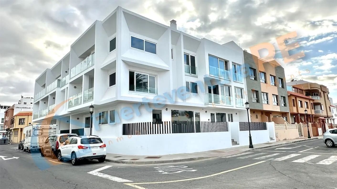 2 bedroom Apartment for sale in Corralejo, La Oliva € 265,000 (Ref