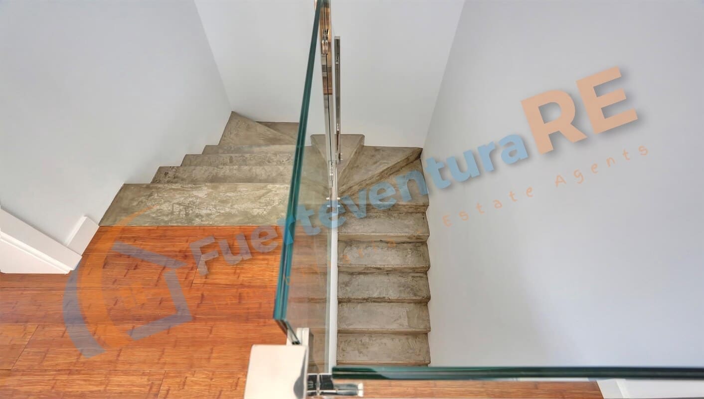 3 slaapkamer Penthouse te koop in El Cotillo - € 400.000 (Ref: 8770070)