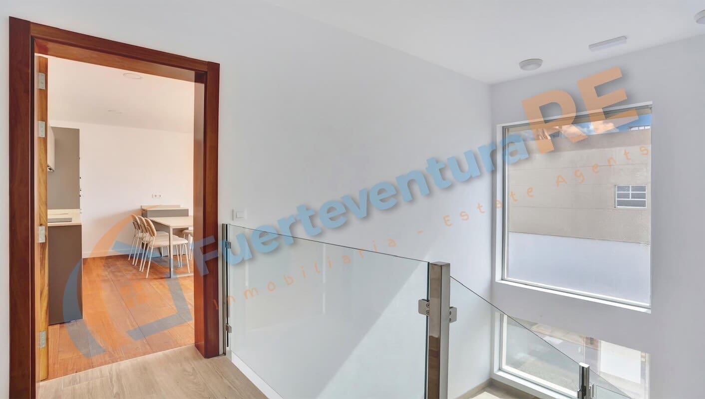 3 slaapkamer Penthouse te koop in El Cotillo - € 400.000 (Ref: 8770070)