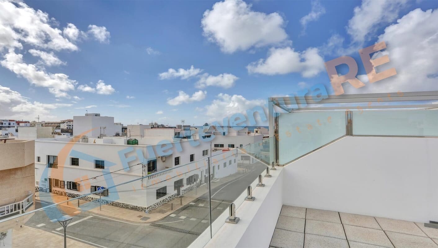 3 slaapkamer Penthouse te koop in El Cotillo - € 400.000 (Ref: 8770070)