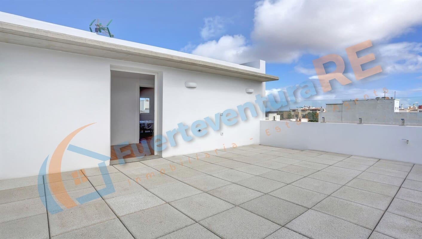 3 slaapkamer Penthouse te koop in El Cotillo - € 400.000 (Ref: 8770070)