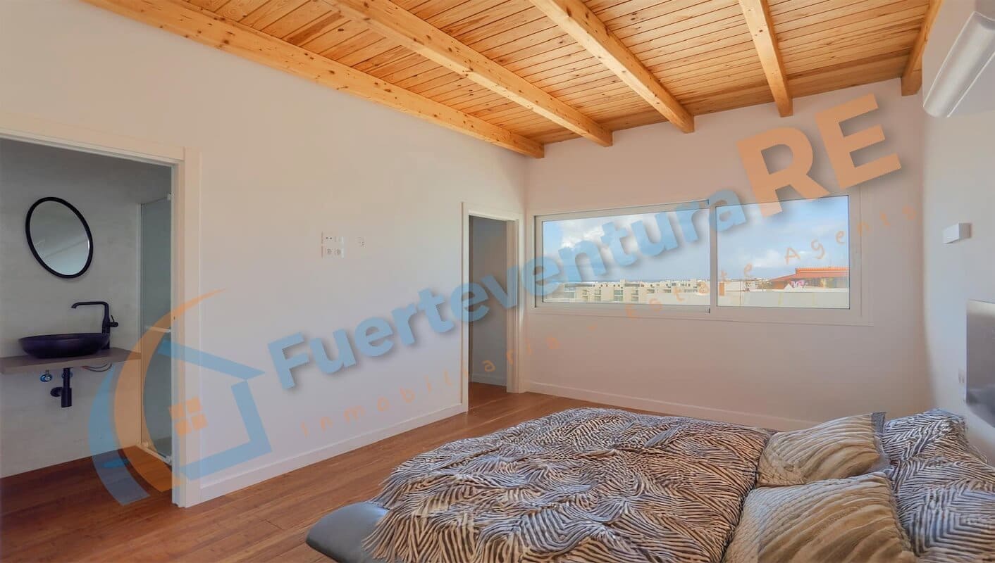 3 slaapkamer Penthouse te koop in El Cotillo - € 400.000 (Ref: 8770070)