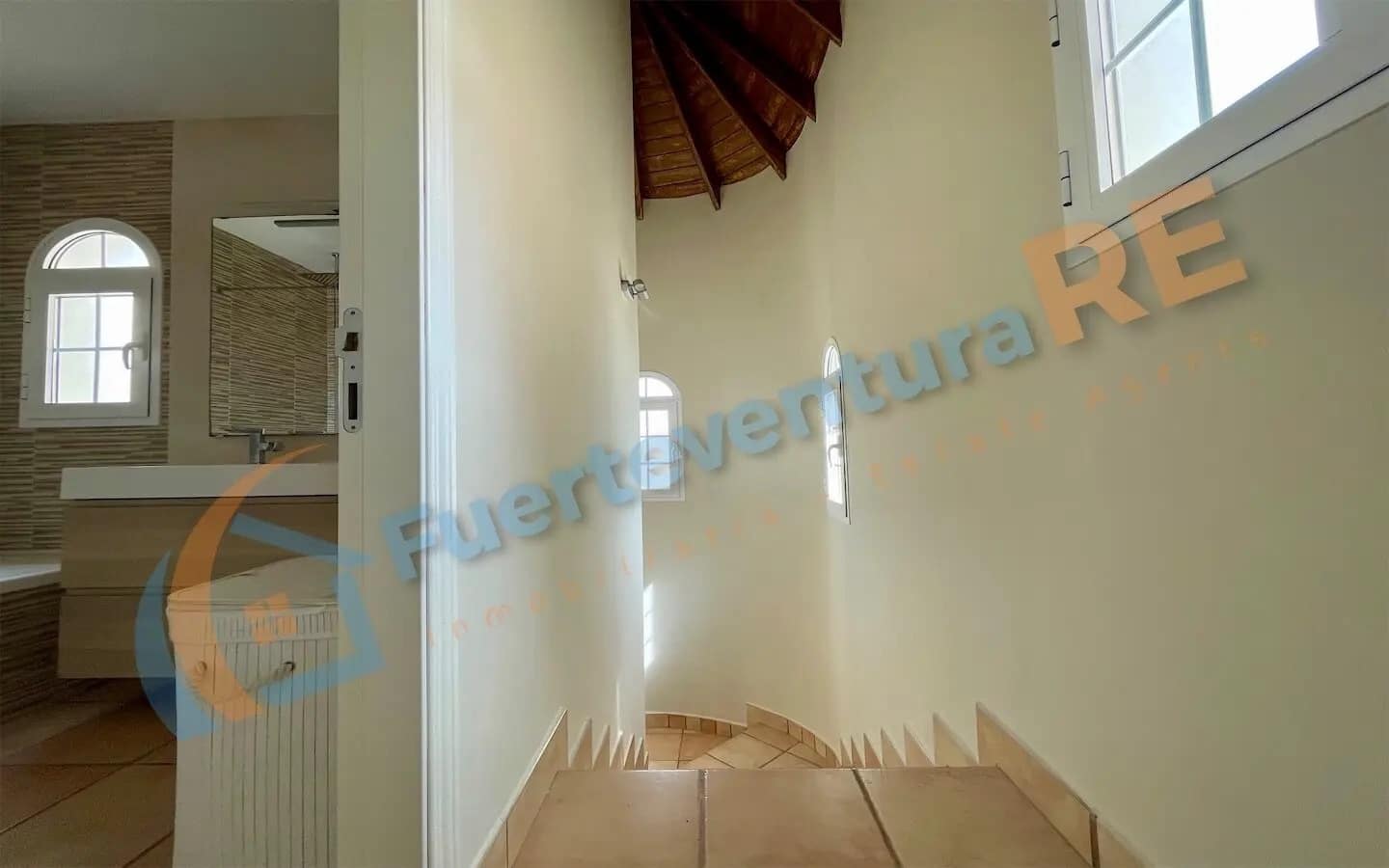 2 soverom Kjedet enebolig til salgs i Caleta de Fuste med garasje - € 245 000 (Ref: 8958139)