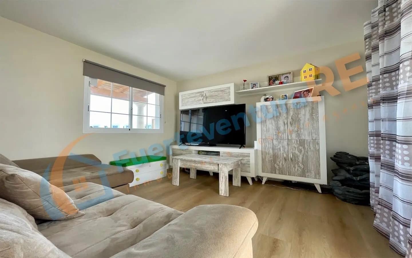 2 soverom Kjedet enebolig til salgs i Caleta de Fuste med garasje - € 245 000 (Ref: 8958139)