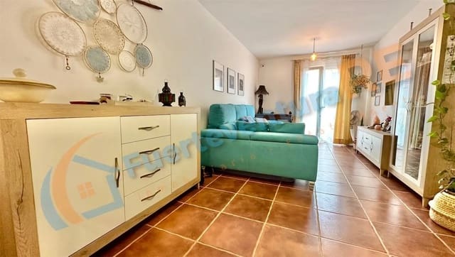 3 soverom Hus til salgs i Corralejo, La Oliva med svømmebasseng garasje - € 320 000 (Ref: 9000141)