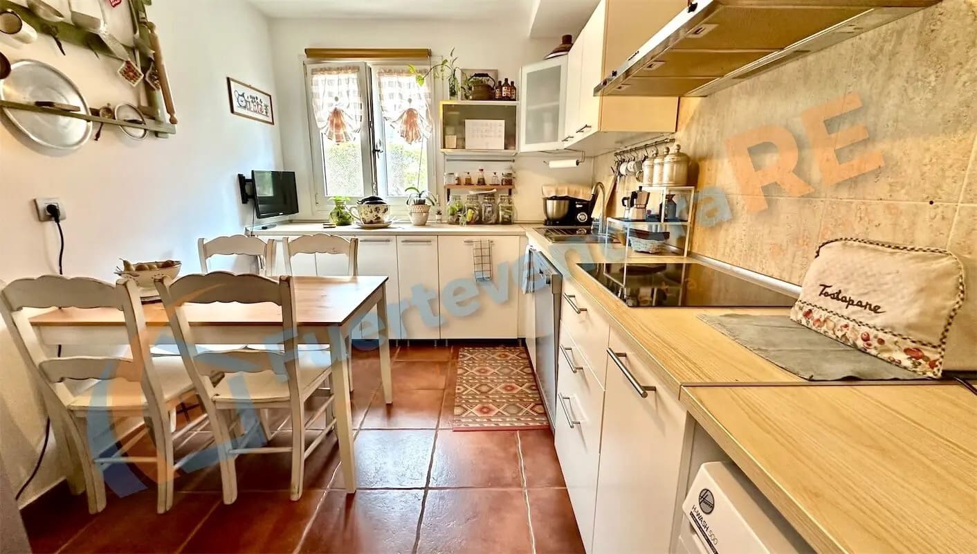 3 soveværelse Byhus til salg i Corralejo med swimmingpool garage - € 320.000 (Ref: 9000141)