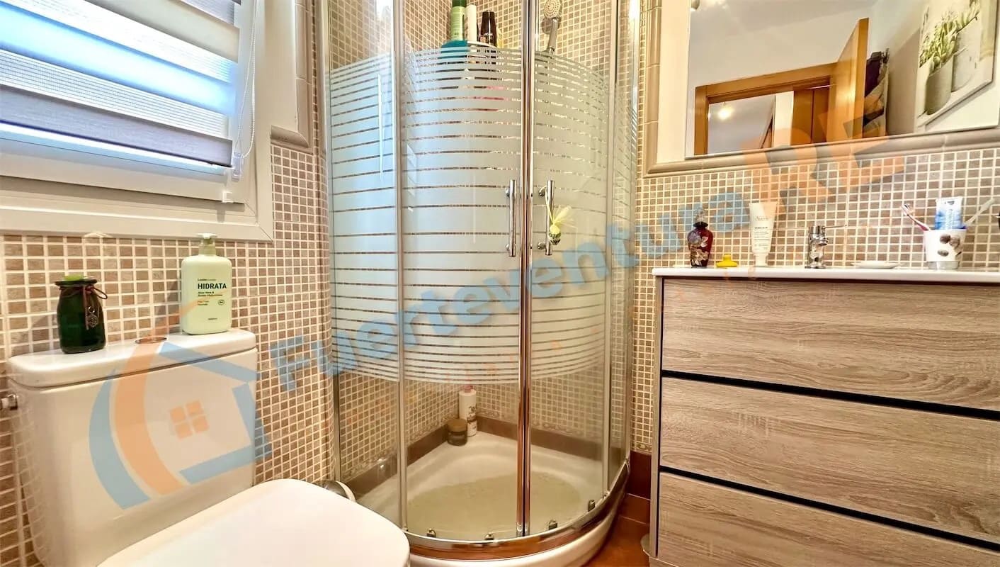 3 soveværelse Byhus til salg i Corralejo med swimmingpool garage - € 320.000 (Ref: 9000141)