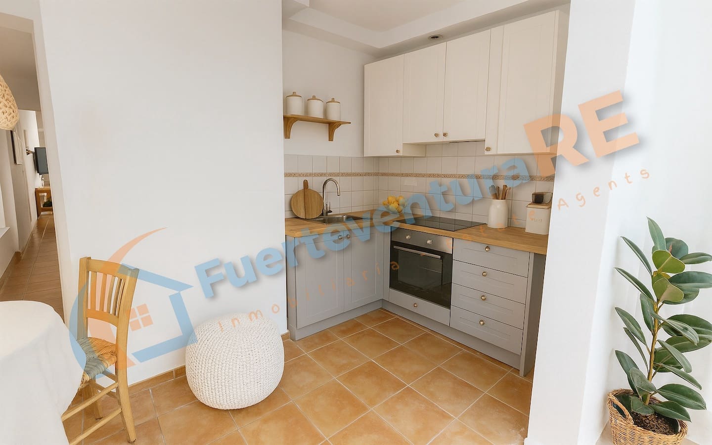 3 soveværelse Byhus til salg i La Oliva med garage - € 230.000 (Ref: 9035722)