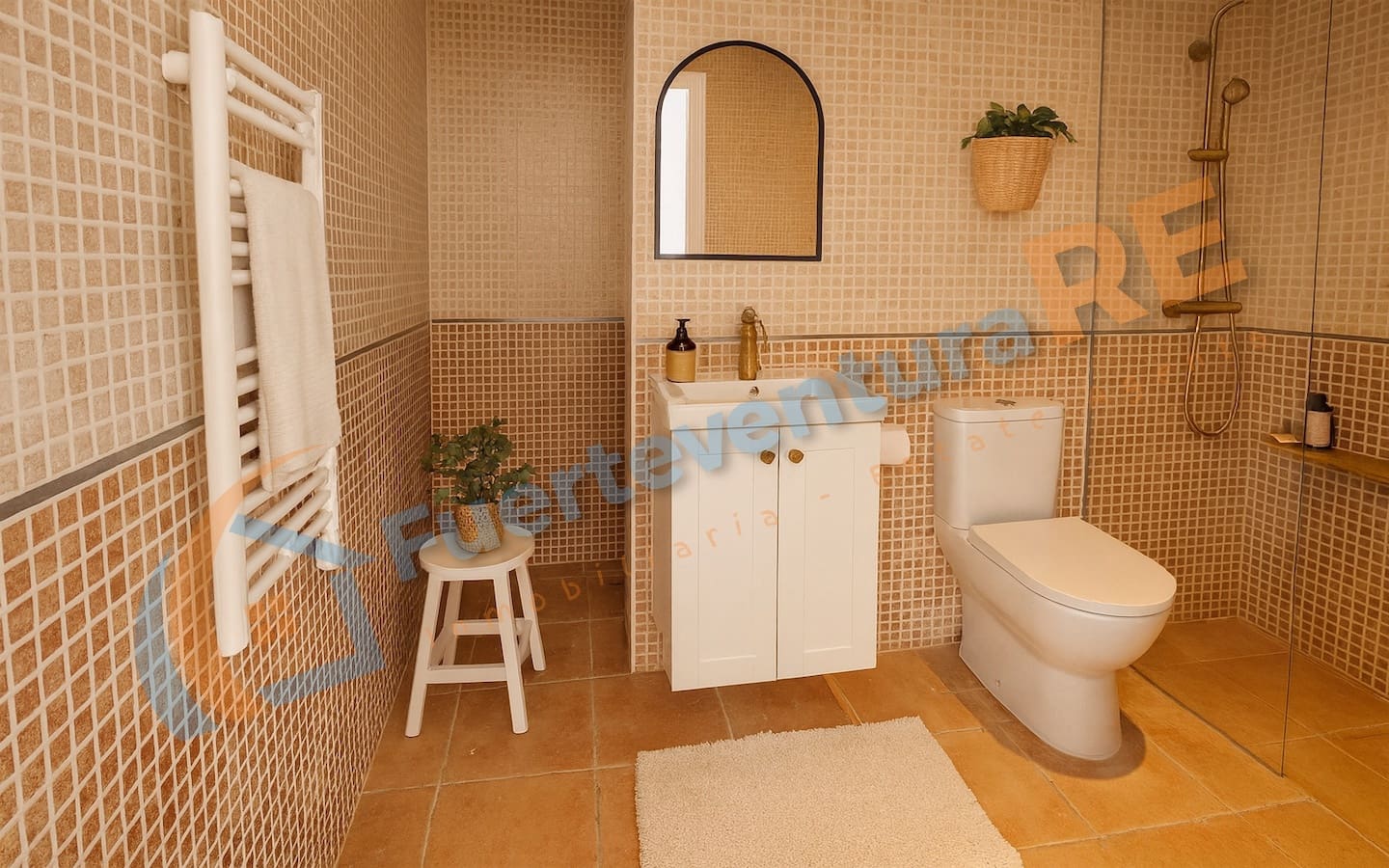 3 soveværelse Byhus til salg i La Oliva med garage - € 230.000 (Ref: 9035722)