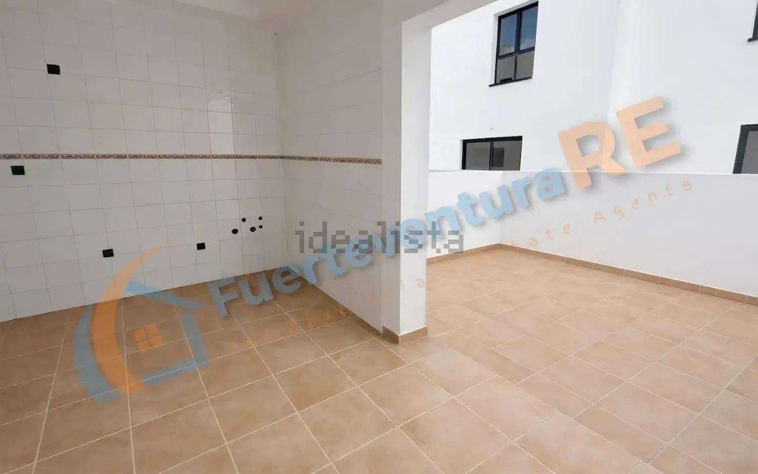 3 chambre Maison de Ville à vendre à La Oliva avec garage - 230 000 € (Ref: 9035722)