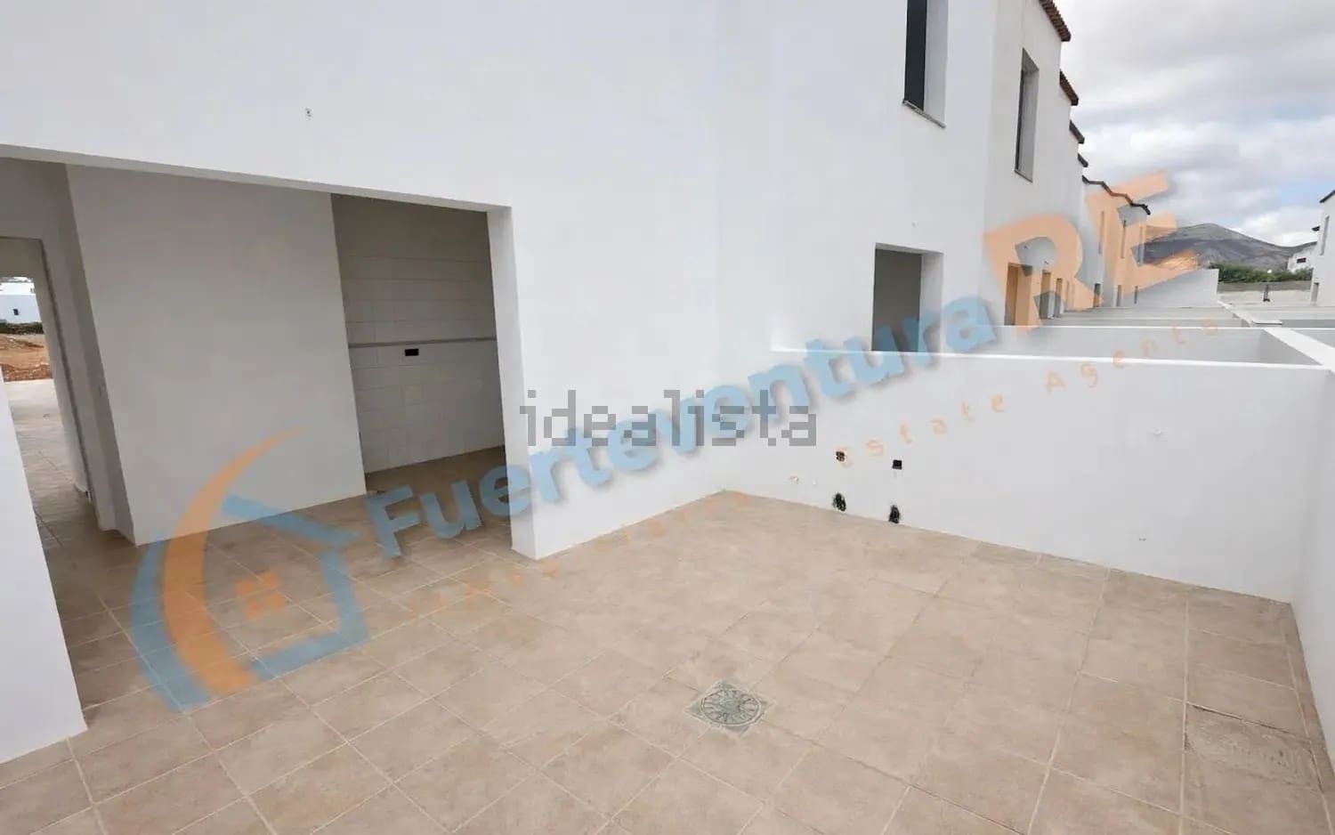 3 chambre Maison de Ville à vendre à La Oliva avec garage - 230 000 € (Ref: 9035722)