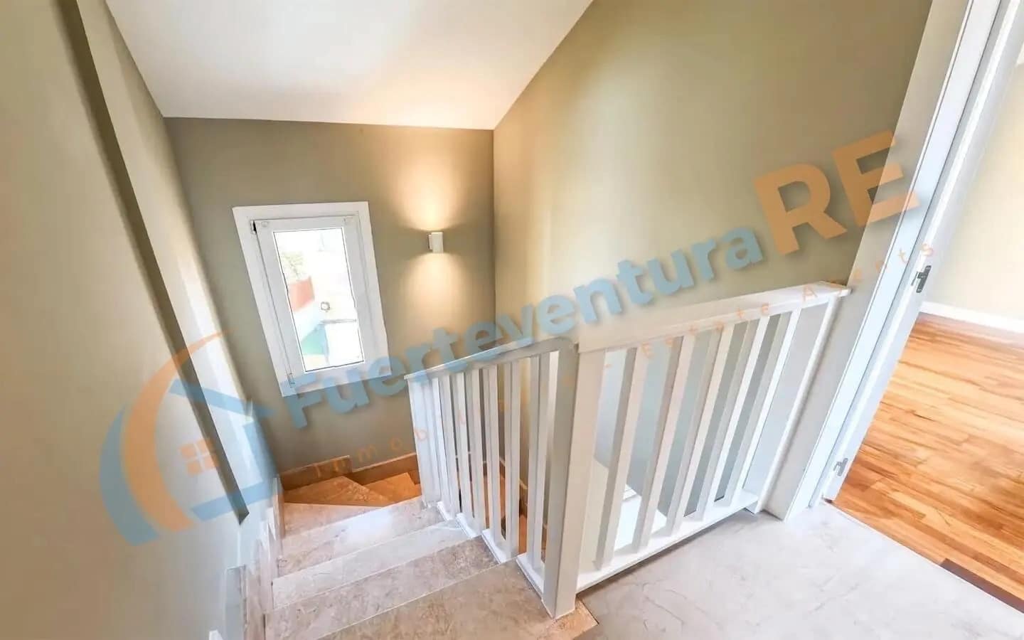 3 soverom Hus til salgs i Corralejo med svømmebasseng - € 480 000 (Ref: 9064733)