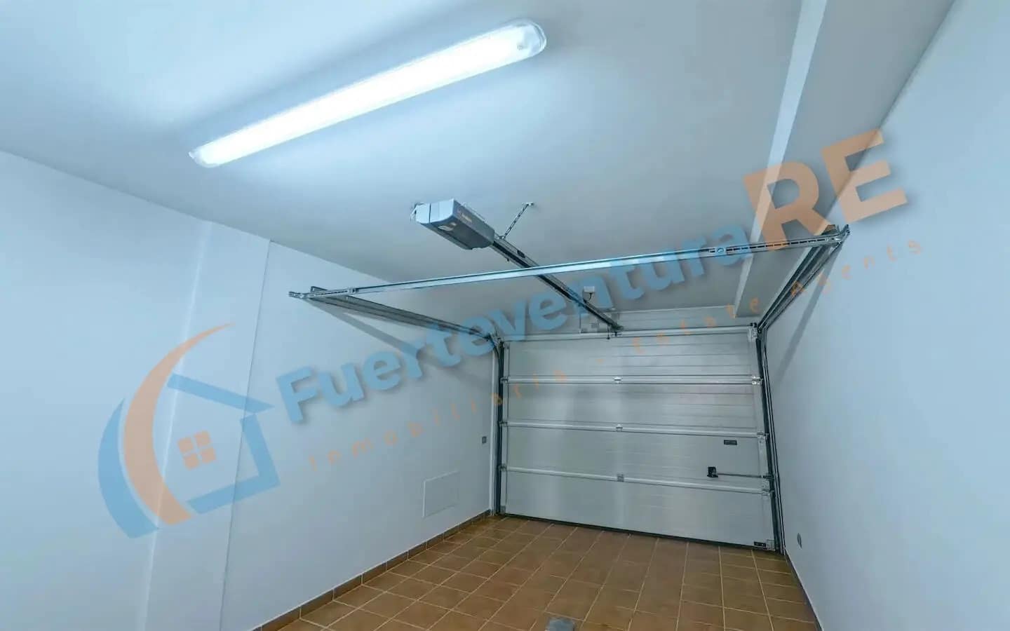 3 soverom Hus til salgs i Corralejo med svømmebasseng - € 480 000 (Ref: 9064733)