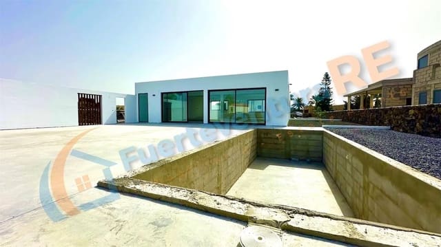 4 camera da letto Villa in vendita in Lajares, La Oliva con piscina garage - 780.000 € (Rif: 9126618)