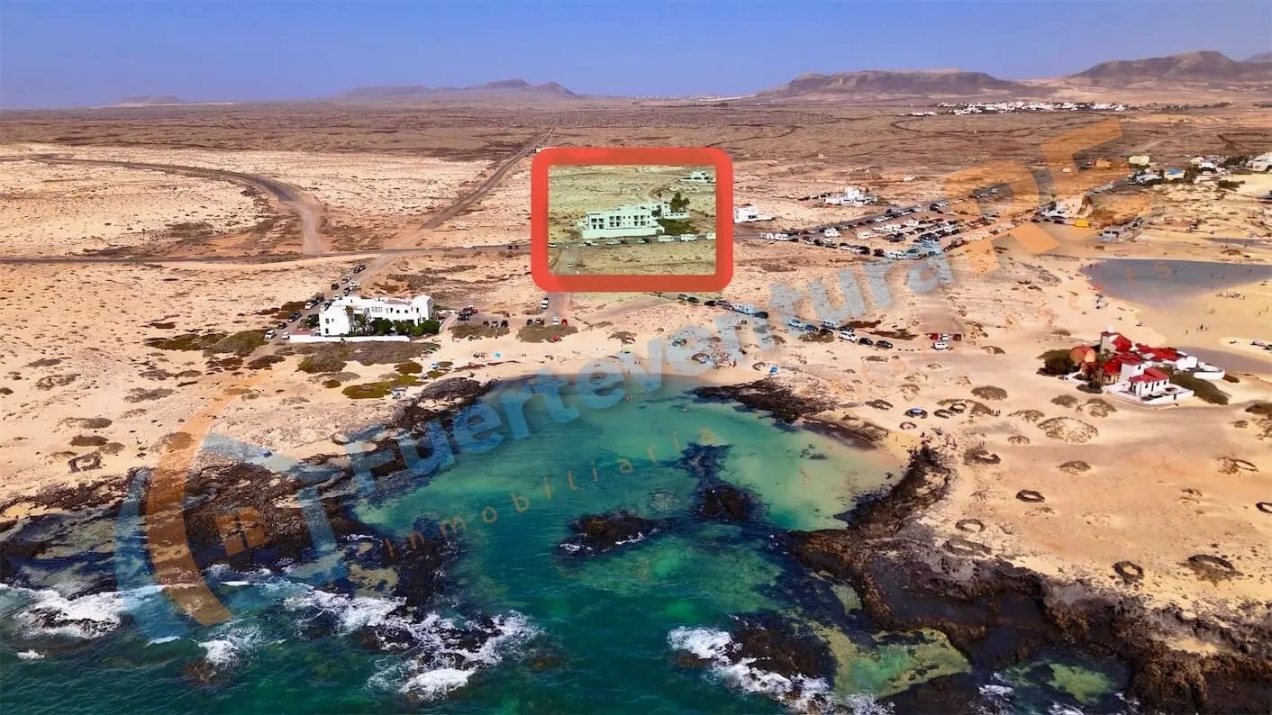 2 slaapkamer Penthouse te koop in El Cotillo met zwembad - € 360.000 (Ref: 9154704)