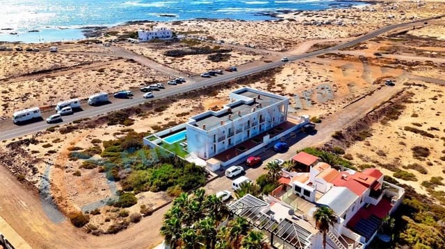 2 slaapkamer Penthouse te koop in El Cotillo, La Oliva met zwembad - € 360.000 (Ref: 9154704)