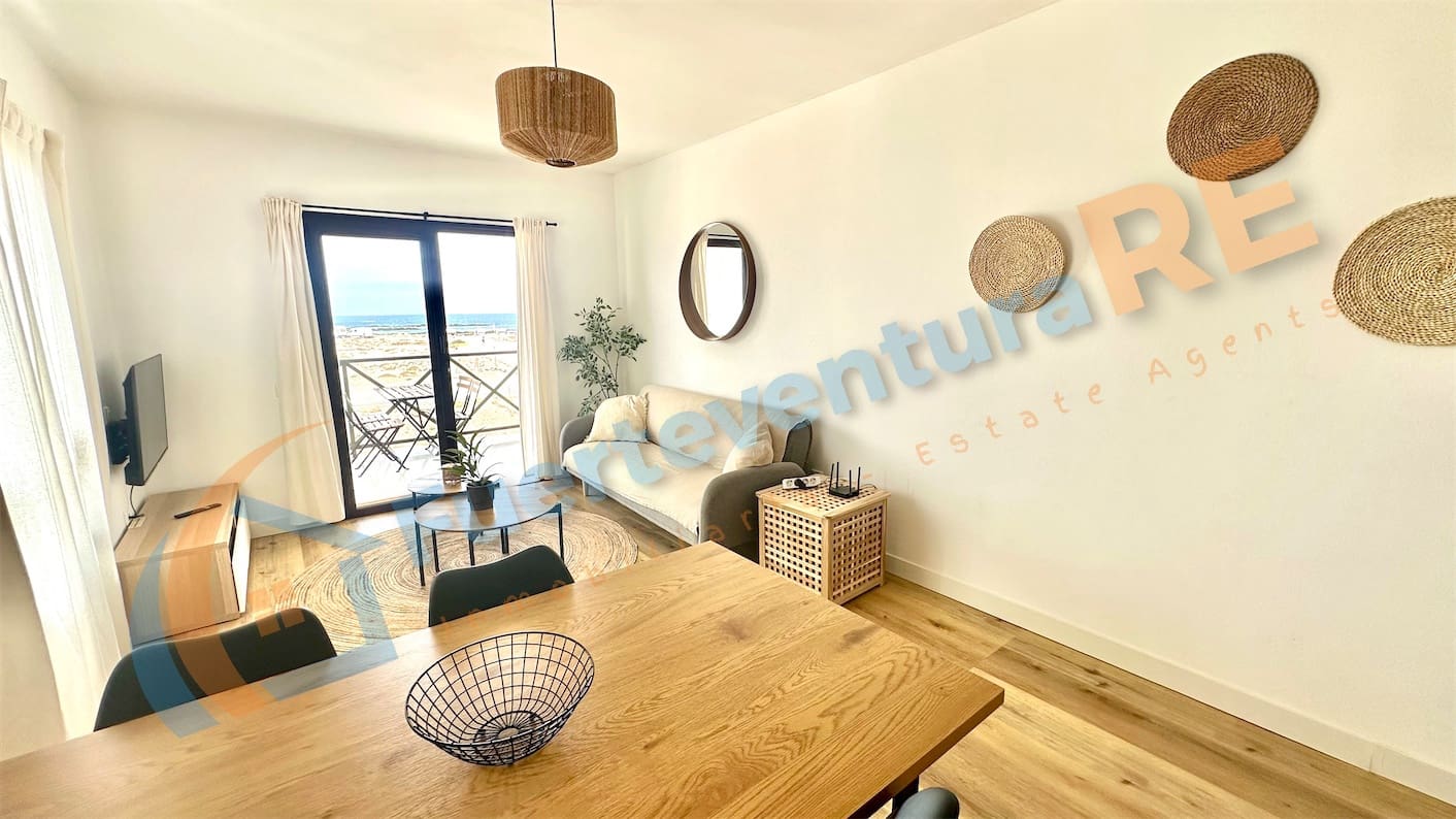 2 slaapkamer Penthouse te koop in El Cotillo met zwembad - € 360.000 (Ref: 9154704)