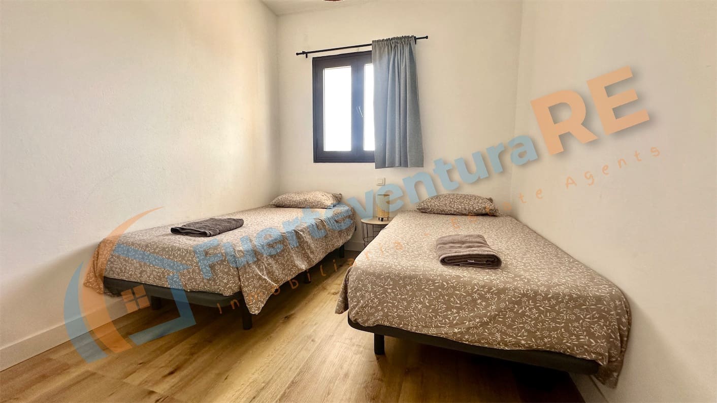 2 slaapkamer Penthouse te koop in El Cotillo met zwembad - € 360.000 (Ref: 9154704)