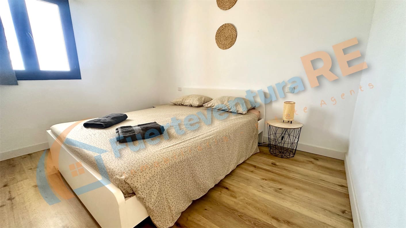 2 slaapkamer Penthouse te koop in El Cotillo met zwembad - € 360.000 (Ref: 9154704)