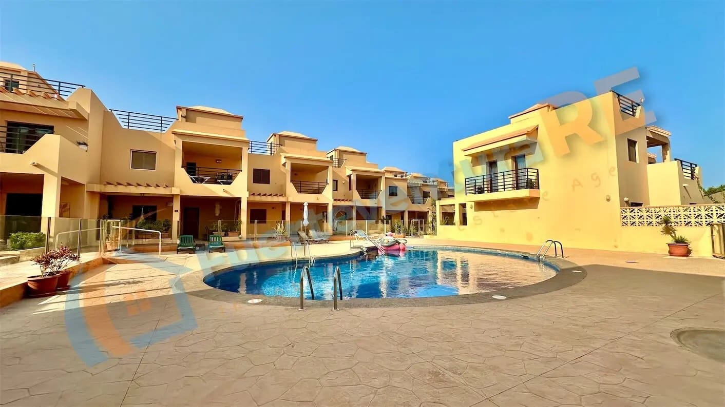 2 soveværelse Byhus til salg i Corralejo med swimmingpool garage - € 308.000 (Ref: 9181968)