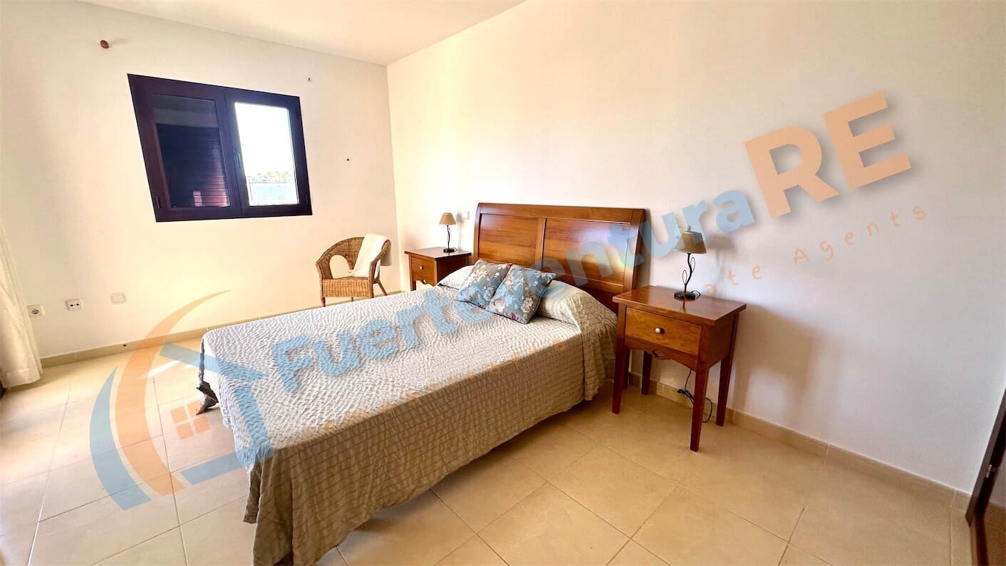 2 soveværelse Byhus til salg i Corralejo med swimmingpool garage - € 308.000 (Ref: 9181968)